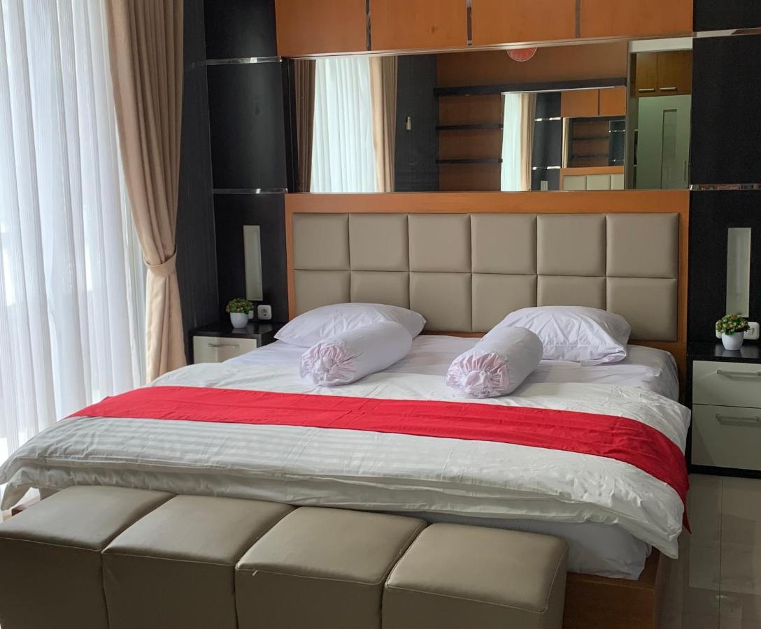 Platinum Setramurni Guest House Bandung 3Br Экстерьер фото
