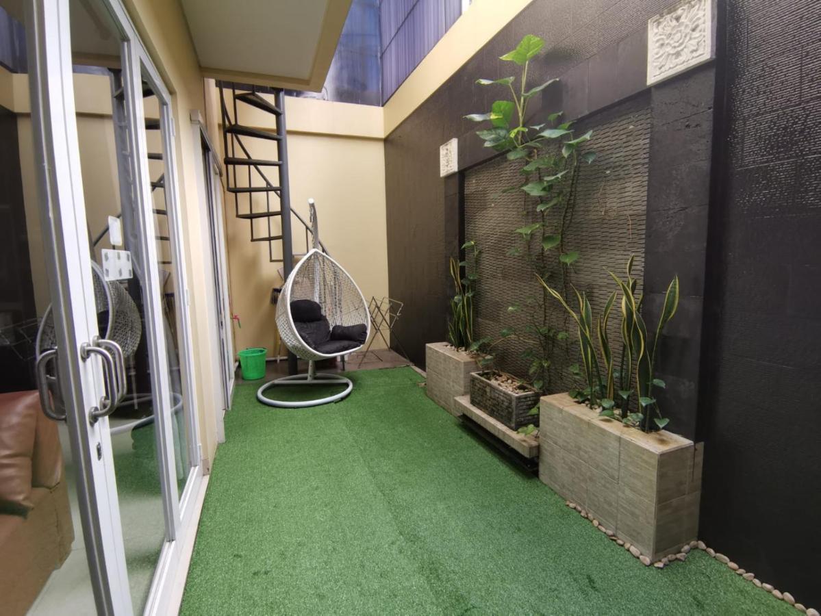 Platinum Setramurni Guest House Bandung 3Br Экстерьер фото